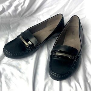 Abella “Sofiah” Loafers in Black. Size 9.